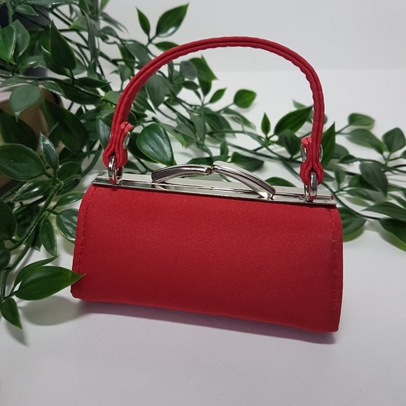 Travel Size Jewelry Case Ring Holder Mini Purse Red Silver Single Compartment - Picture 2 of 5